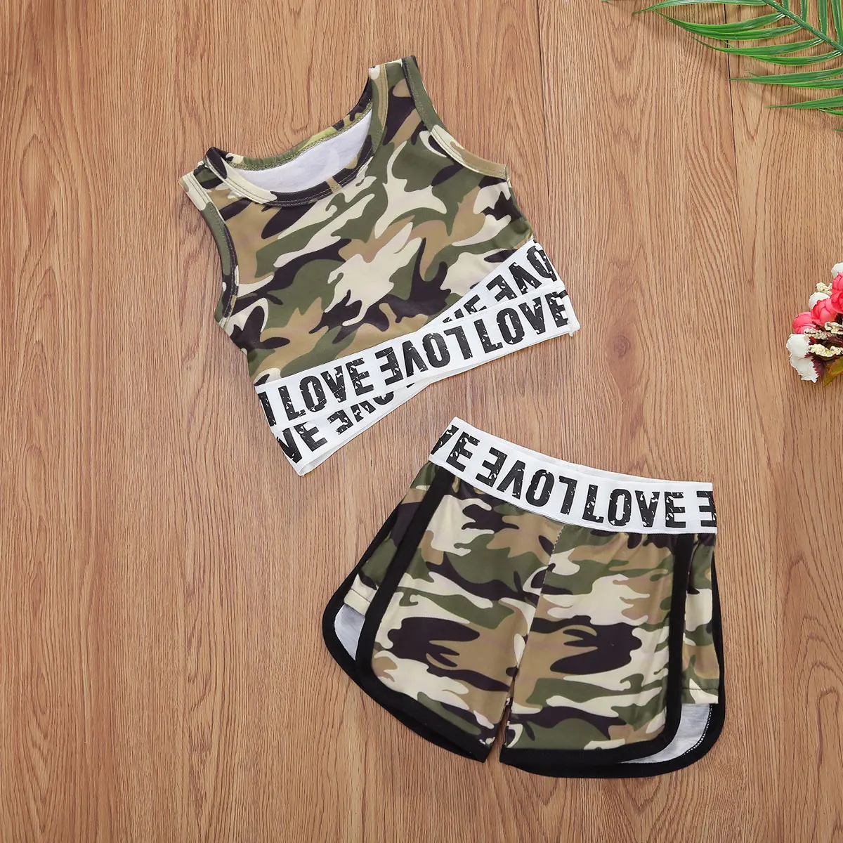 

2020 Baby Summer Clothing 2Pcs Baby Girl Clothes Set Sleeveless Camouflage Alphabet Short Vest + Print Shorts
