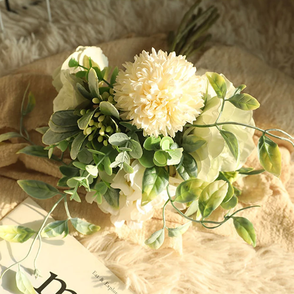 Букет из искусственных цветов для невесты и подружки принадлежности домашнего