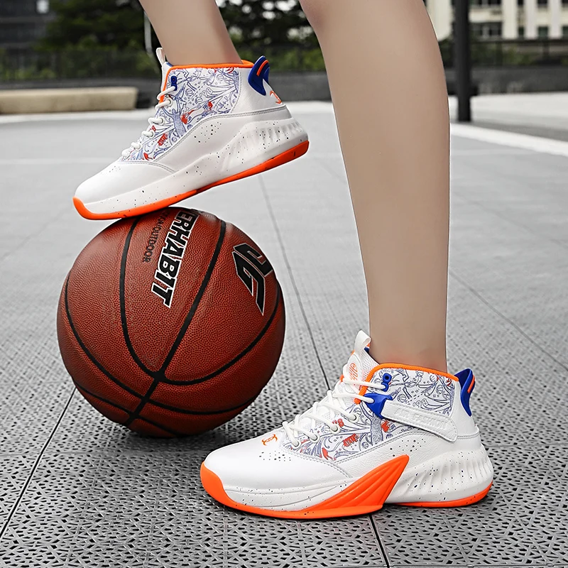 Breathable Light Sneakers Male Outdoor Adult Trainers Basketball Shoes Man Loves Unisex Trendy Graffiti Non-slip Men Shoes Sport