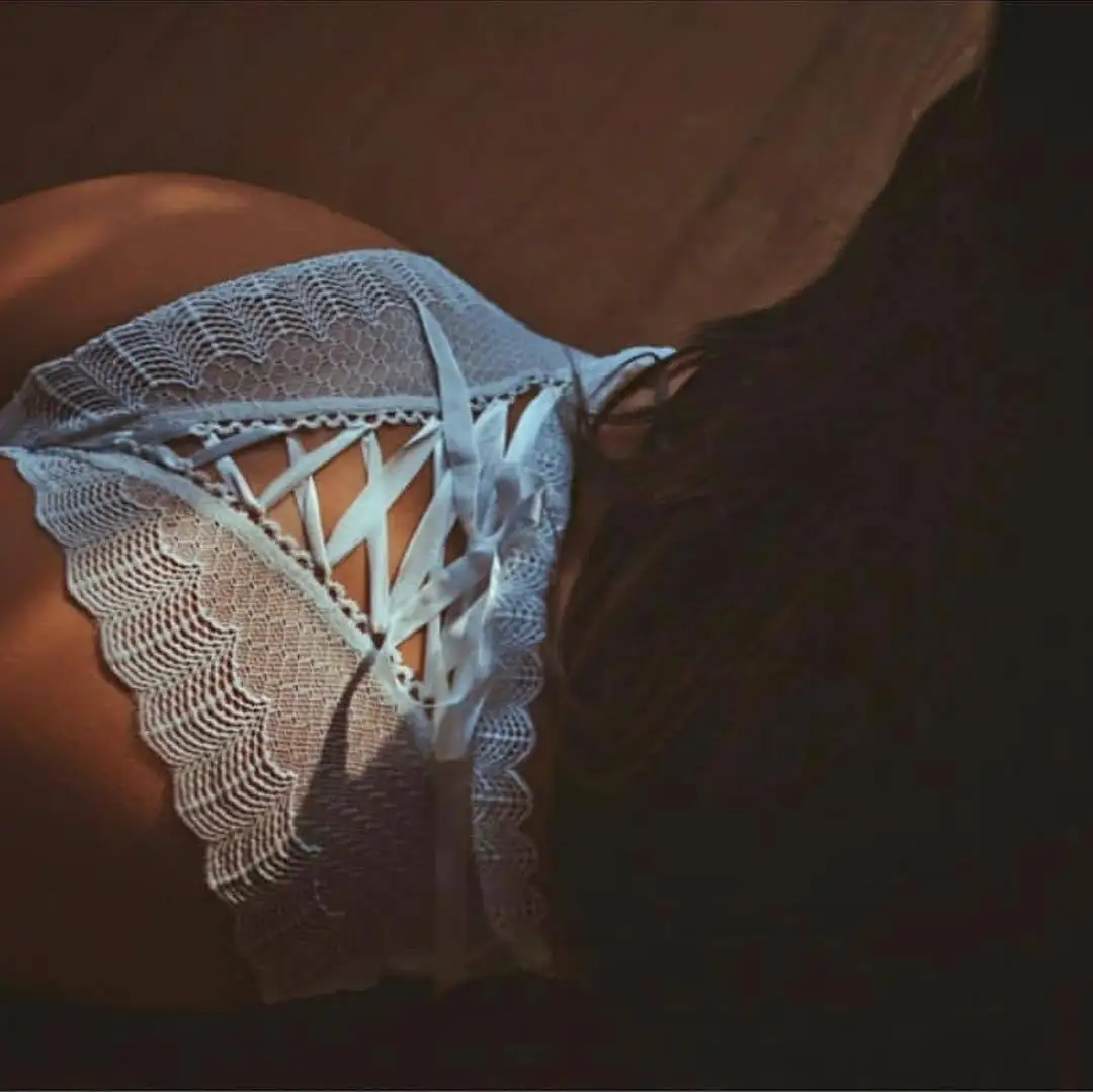 

Cross-border supply Europe and the United States selling new sexy lingerie three-point split white hollow women's sexy suit
