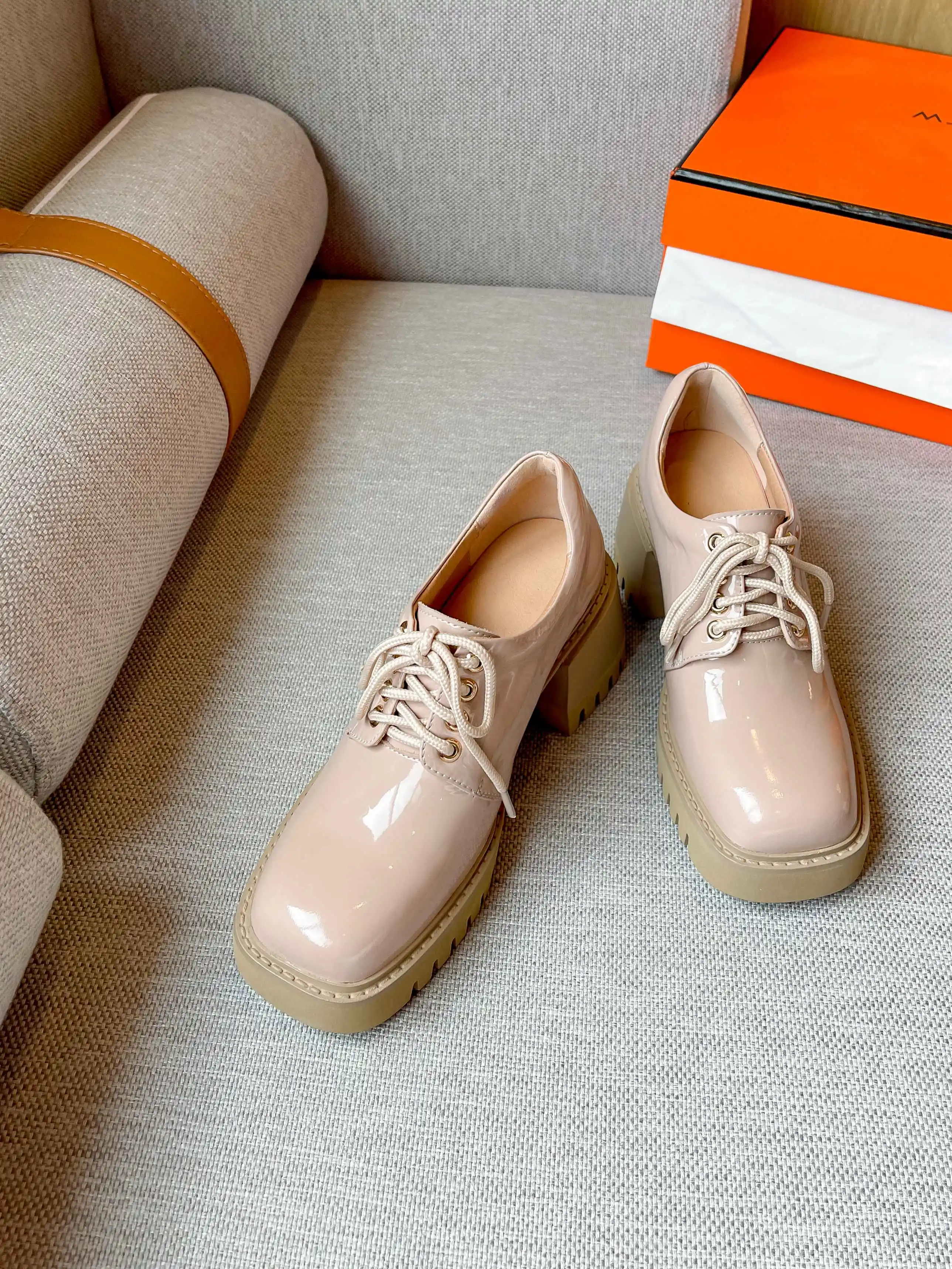 

Krazing pot new square toe high heels high street fashion simple style vintage classic energy daily wear lace up women pumps L14