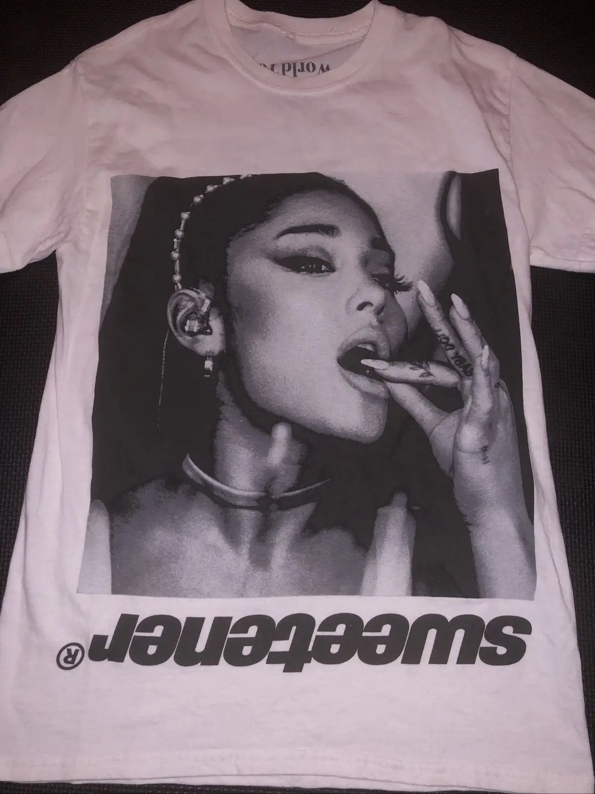 Ариана Гранде. Подсластитель. Мировое путешествие. Футболка. Размер. S - купить по