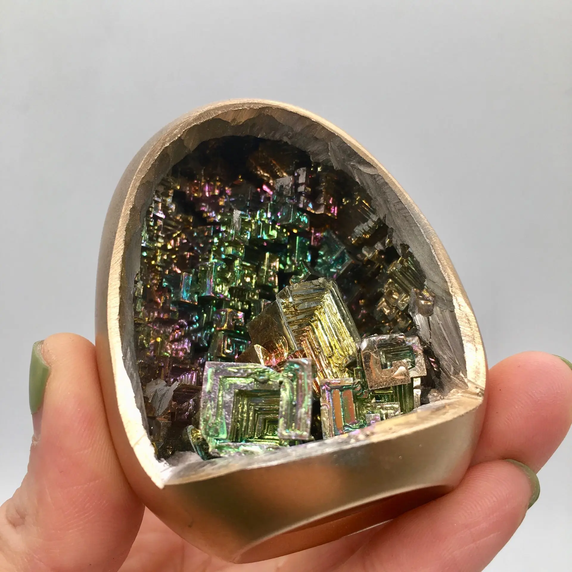 

350-400g Rainbow Bismuth Ore Egg Quartz Crystal geode Mineral Specimen Reiki Healing 1pc