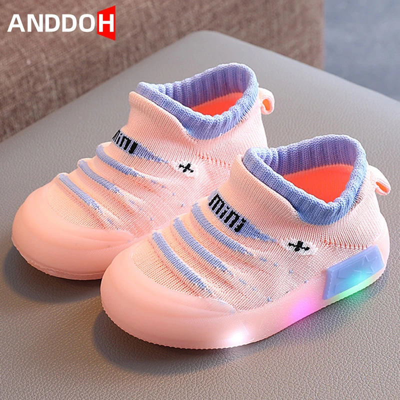 

Size 16-26 Baby Girls Boys Nonslip Glowing Shoes Children Breathable Luminous Sneakers with LED Lights Kids Casual Light Up Shoe
