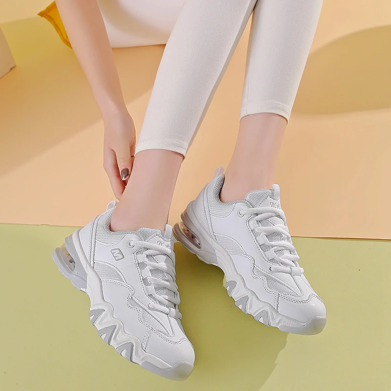 Женские кроссовки белые теннисные туфли женские дышащие кожаные спортивные с