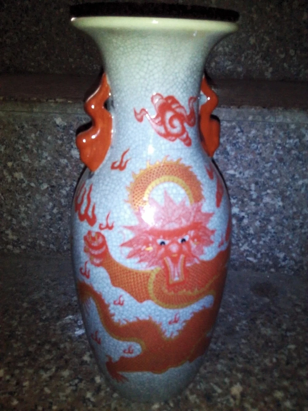 

Тонкий старинный фарфор фарфоровая расписанные вручную Керамика дракон ваза