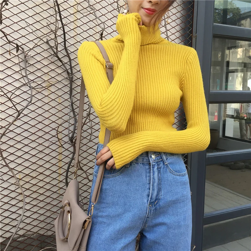 Женский трикотажный свитер-водолазка с длинным рукавом черный/белый теплый