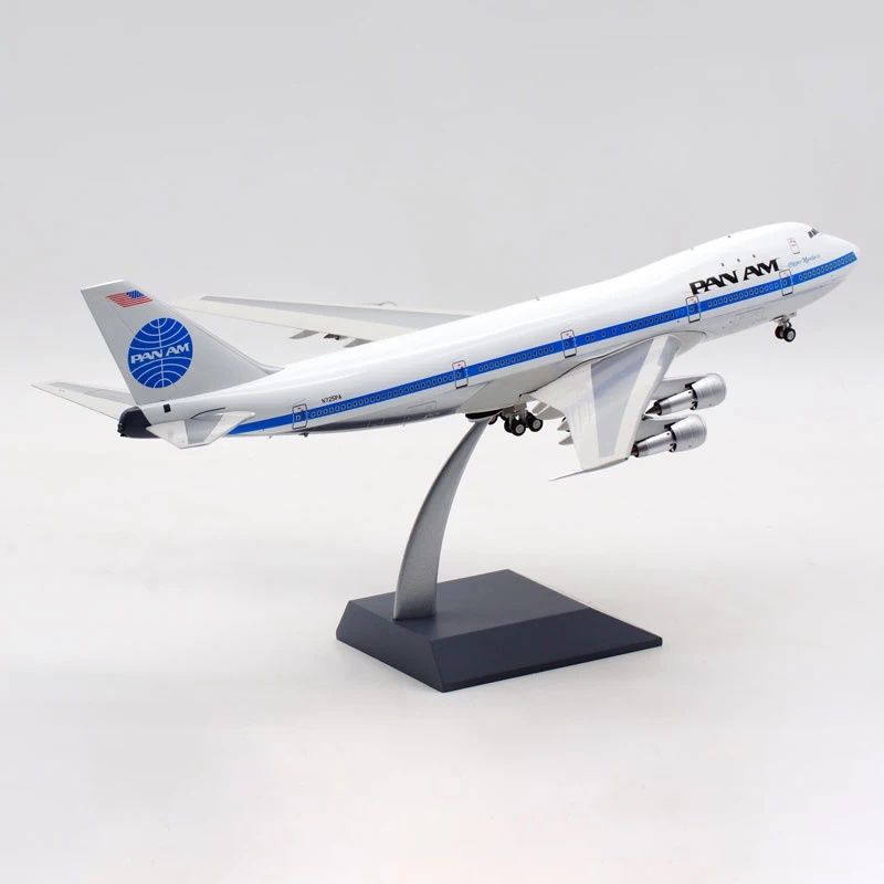 

Литья под давлением 1:200 PAN AM Авиакомпания Самолет 747 B747-100 N725PA модель игрушка с база посадки Шестерни сплав самолет для коллекции