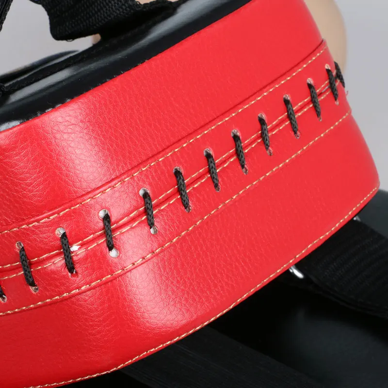 ММА Муай Тай и тхэквондо пробивая пусковая площадка кикбоксинг спарринг тайская