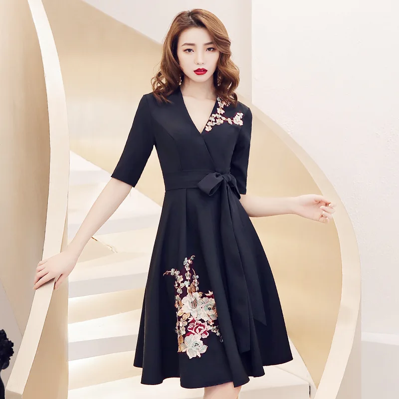 

Robe De Soiree 2020 Elegant A-Line Embroidery Zipper Formal Evening Dress Long Formal Wedding Party Gowns Plus Size 3XL