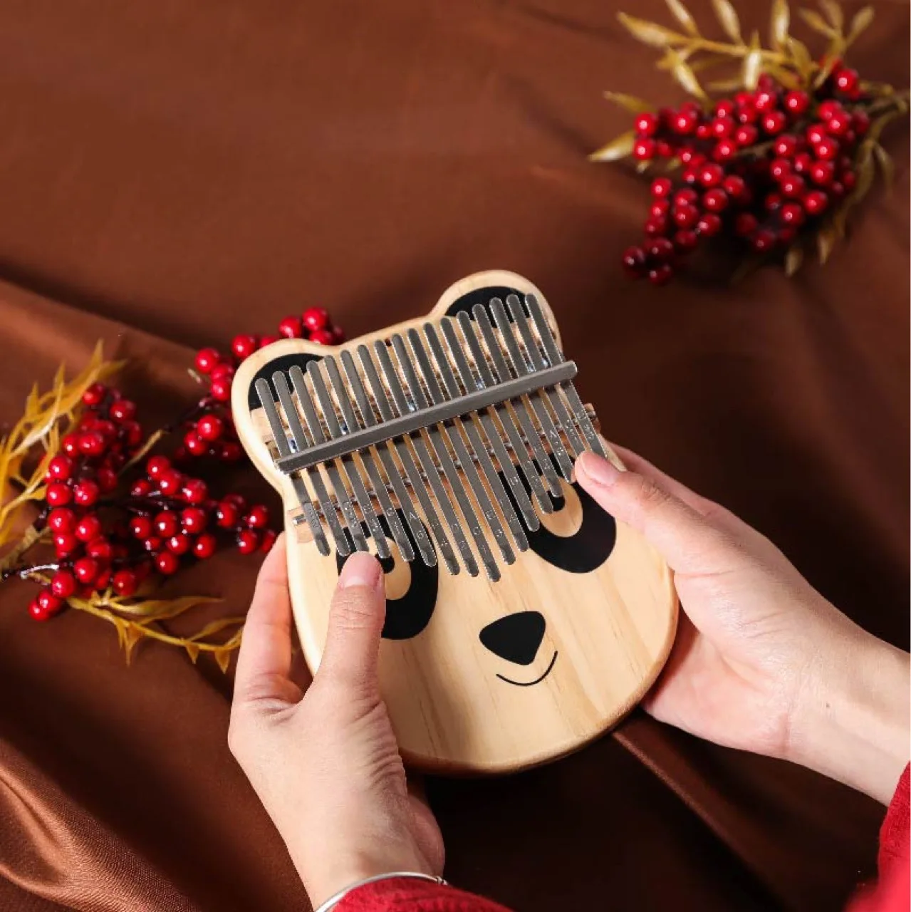 Kalimba 17 клавишный большой палец фортепиано из красного дерева Музыкальные инструменты Mbira молоток стикер комплект ребенок начинающих портат...
Kalimba 17 клавишный большой палец фортепиано из красного дерева Музыкальные инструменты Mbira молоток стикер комплект ребенок начинающих портат...
