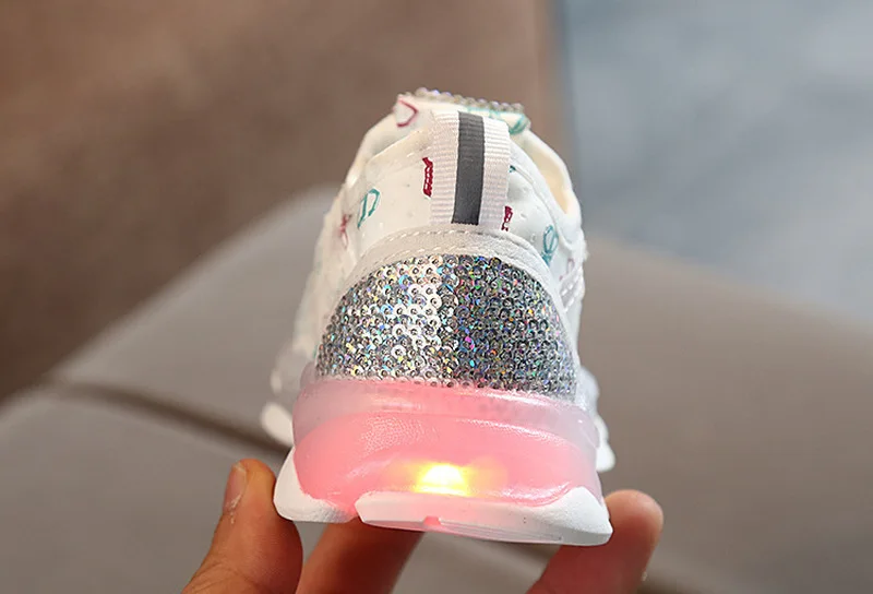 Кроссовки для девочек ясельного возраста с блестками нескользящей подошвой