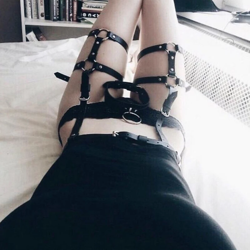 Подвязка женская в стиле панк/готика пикантная черная подвязка с пряжкой из