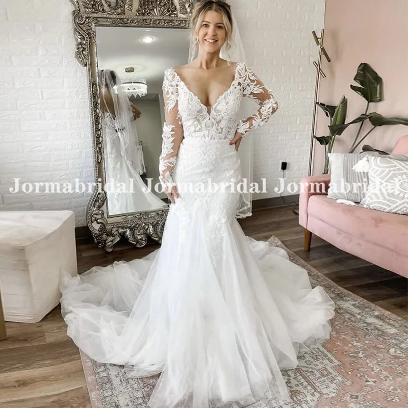 

White Mermaid Boho Wedding Dress With Long Sleeve Illusion Bodice V-neck Vintage Lace Applique and Tulle Country Bridal Gowns