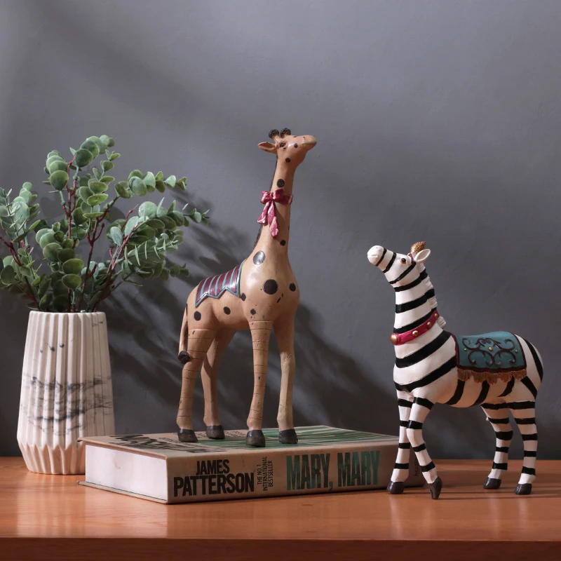 

CIRCUS MONKEYS GIRAFFE ART SCULPTURE ZEBRA STATUE ANIMAL ORNAMENTS RESIN CRAFT AMERICAN MODERN HOME DECORATION FURNISHINGS R4392