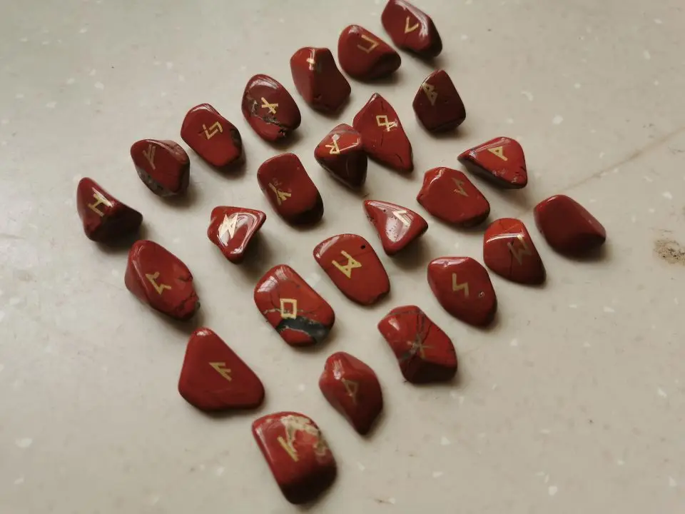 Натуральный Руна камни комплект ювелирных изделий полированный гравированный