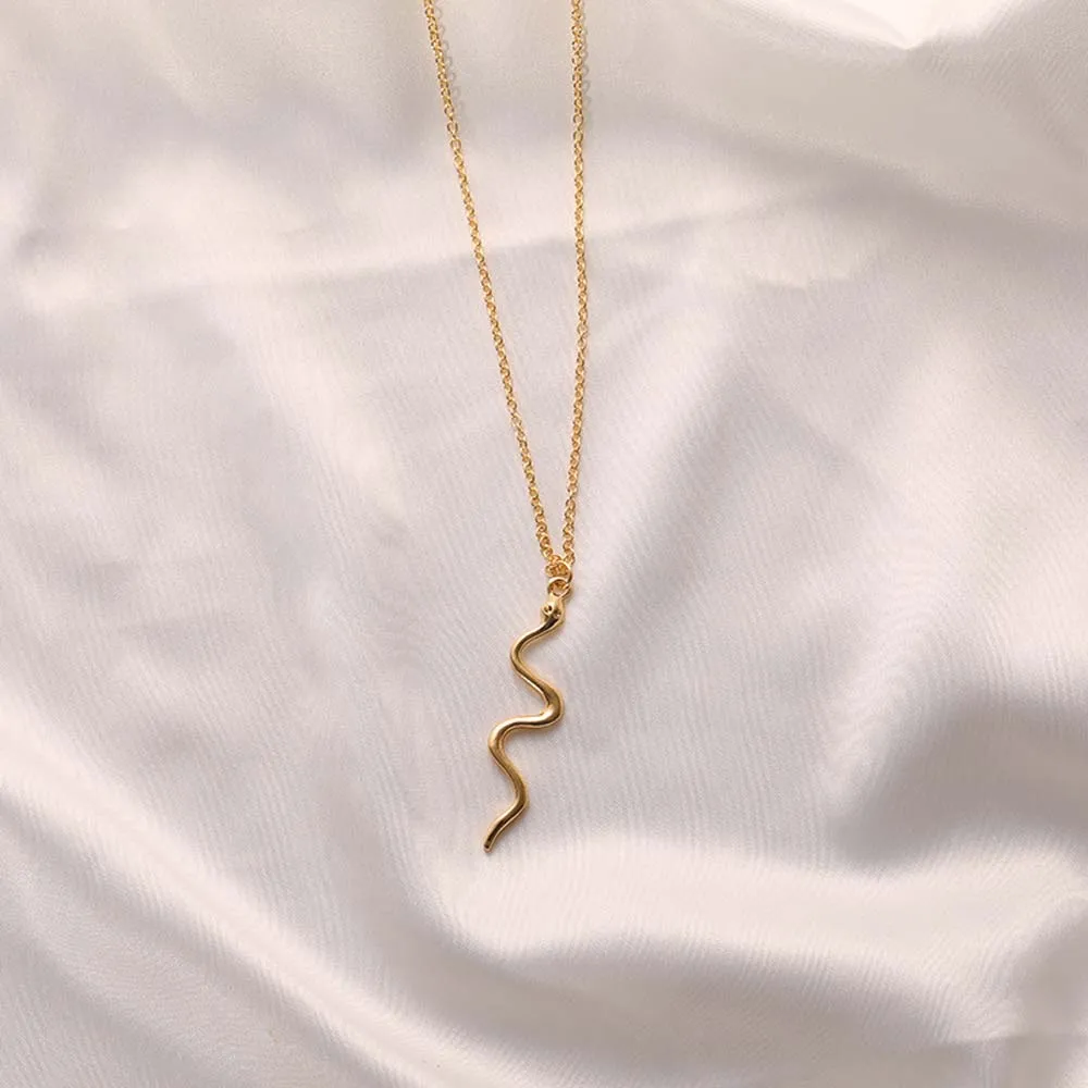 Женское Ожерелье с кулоном в виде змеи колье чокер тонкой цепочкой модное