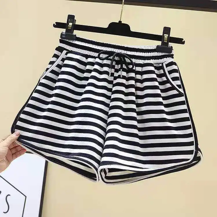

Extra large 300kg thin striped casual shorts for women in summer