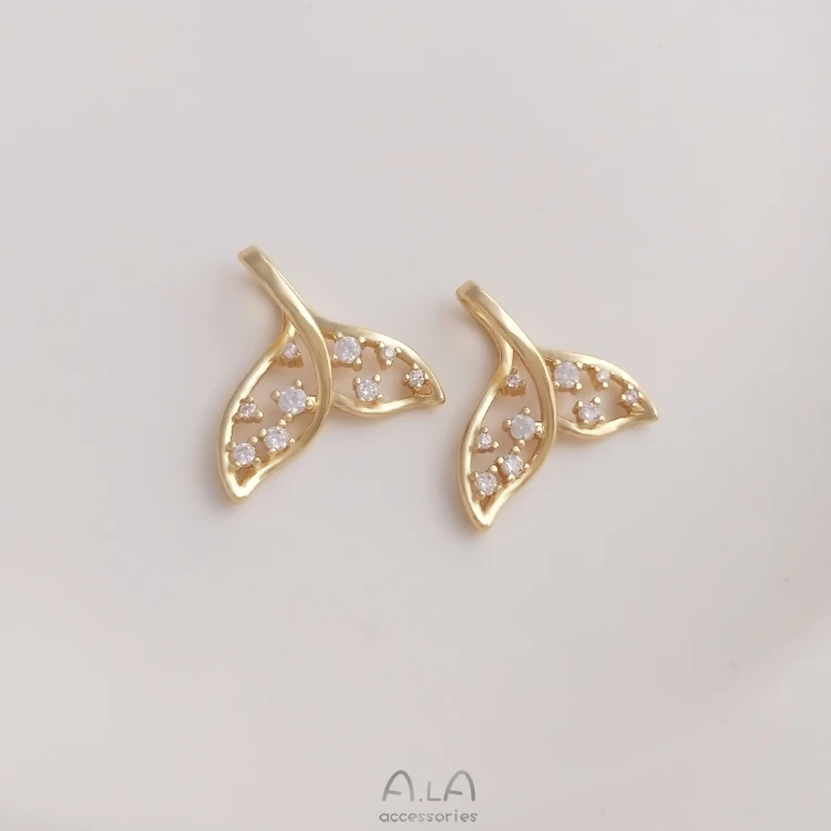 

Подвеска в виде рыбьего хвоста из меди с фианитом, 18 мм, 10 шт.