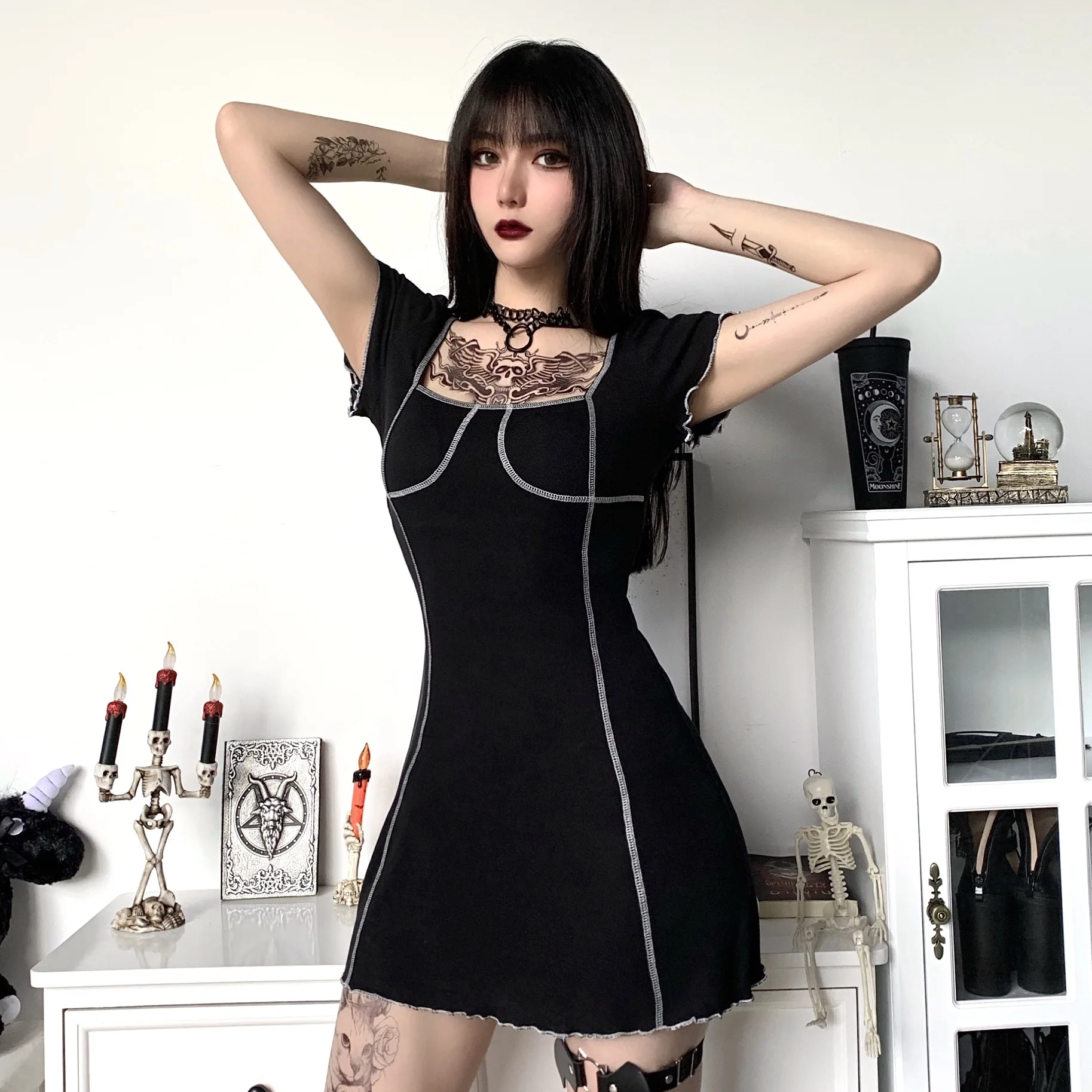 Женское платье G.SKY тонкое Хлопковое с открытой спинкой и кружевной вышивкой на