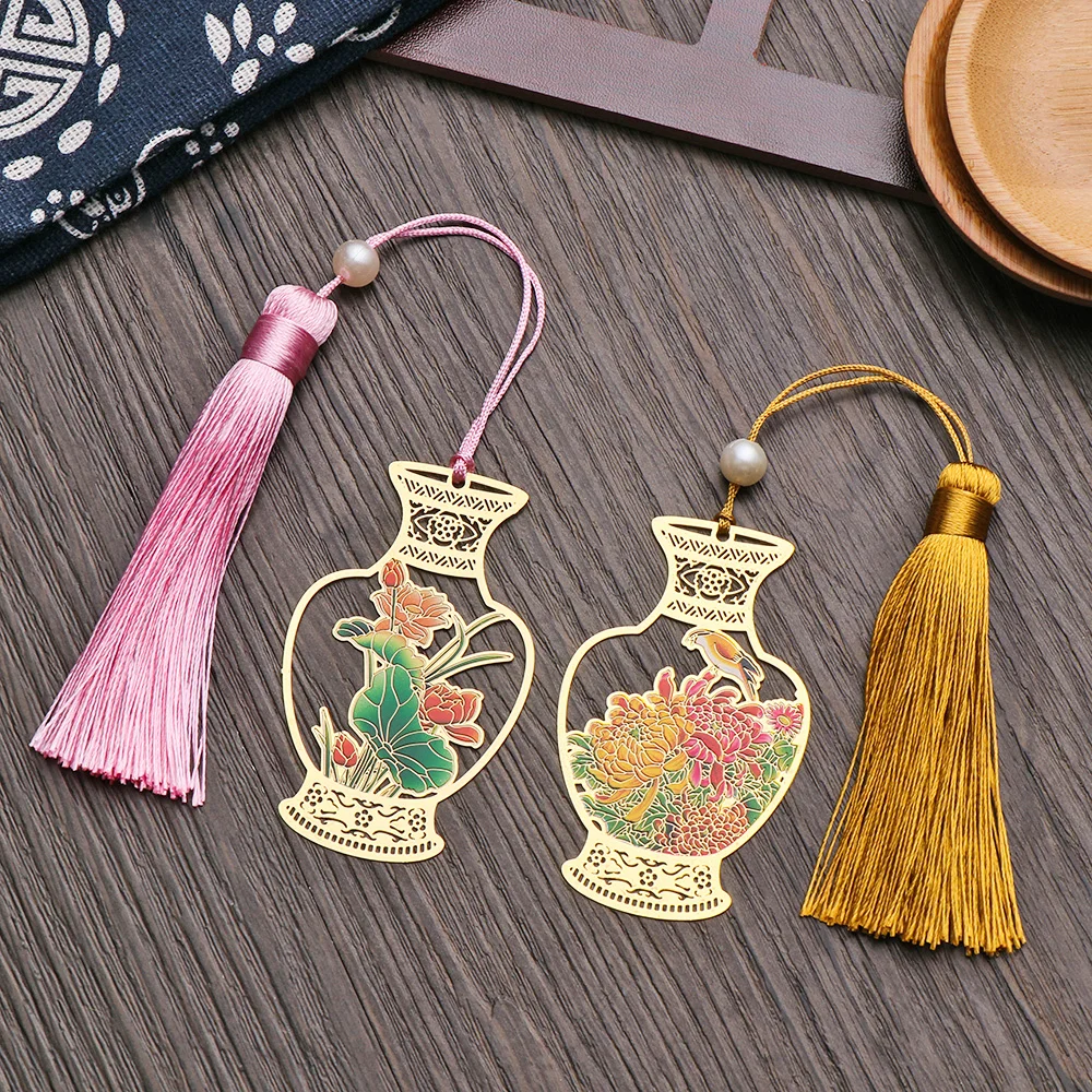 Закладка книжка в форме вазы латунная ажурная металлическая китайском стиле