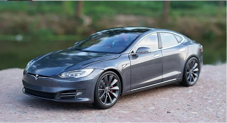 Оригинальная фабричная аутентичная Коллекционная модель 1/18 TESLA MODEL S P100D|Наземный