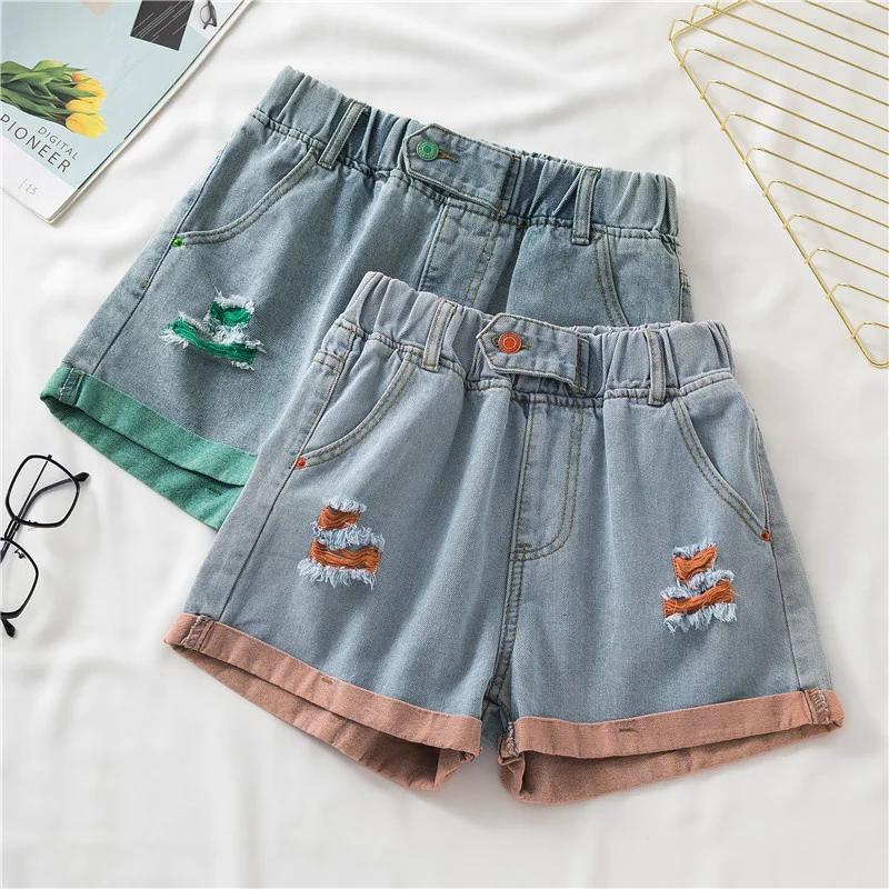 

WLLWLP Korean Summer New Elastic Waist Denim Shorts Contrast Cuffs Detail Loose Ripped Jeans For Women A124