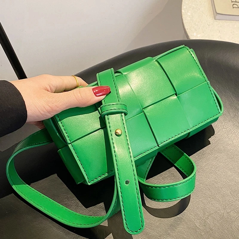 

Кожаные плетеные маленькие поясные сумки для женщин, роскошная брендовая сумка, роскошная плетеная Кассетная поясная сумка, трендовая Женс...