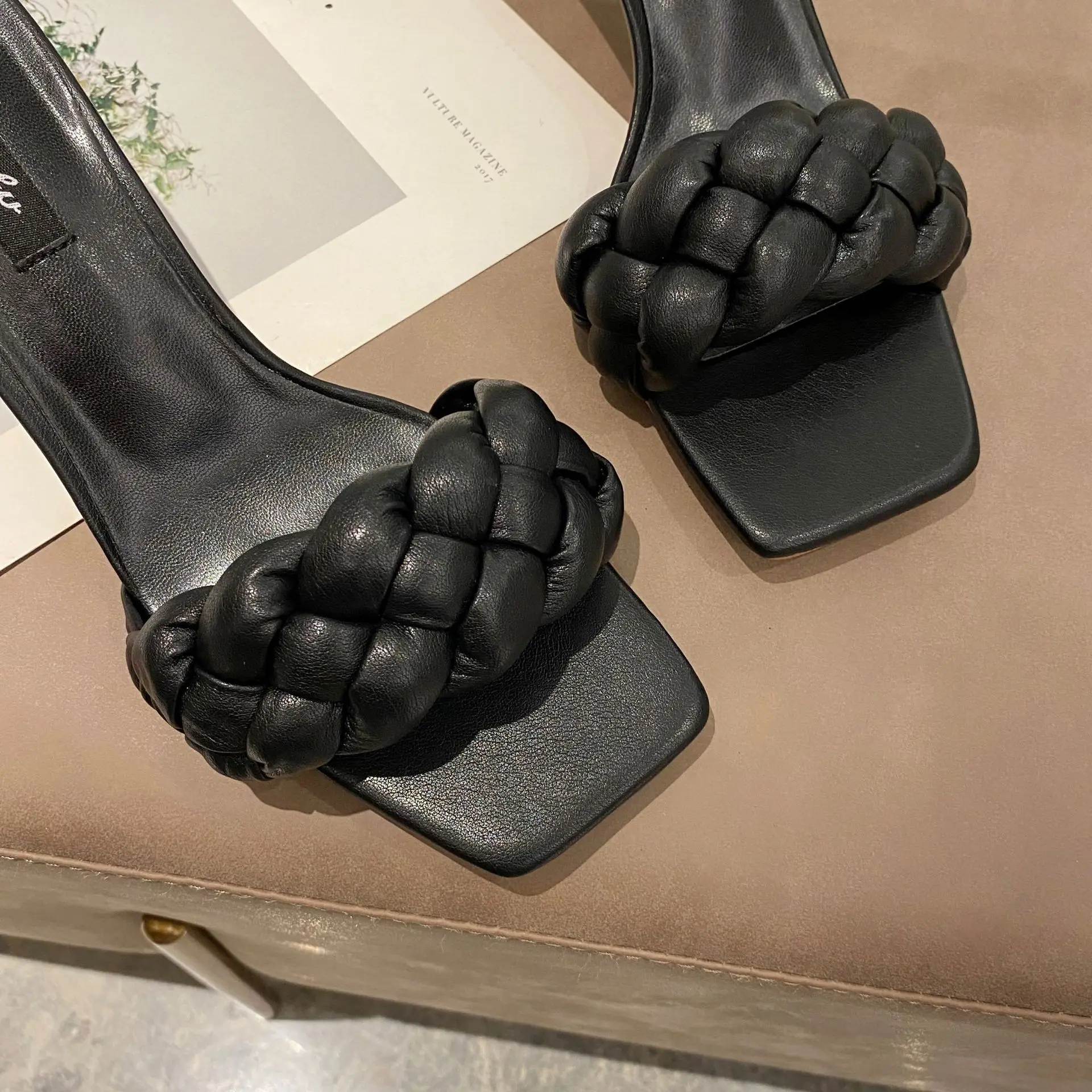 Корейские дизайнерские слиперы женские Кожаные плетеные босоножки на высоком