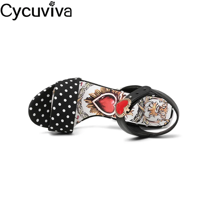 Сандалии женские в горошек босоножки гладиаторы с принтом красных сердец