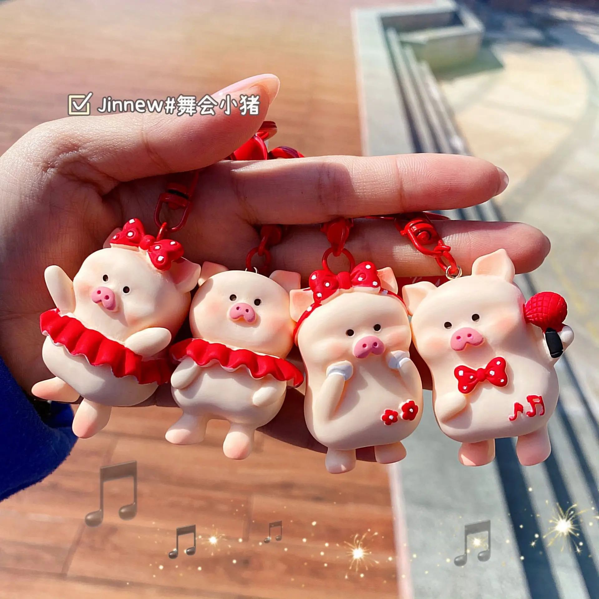 

Мультяшный милый брелок с дизайном «Поросёнок», модный брелок для автомобиля с изображением животных, брелок для ключей, подвеска для пары, ...