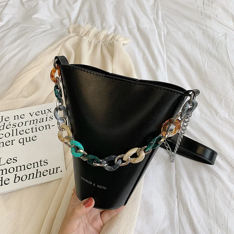 Fashion Acrylic Chain Buckets Bag Designer Women Handbags Luxury Pu Letaher Shoulder Crossbody Bag Casual Totes Small Purse Sac - Цвет: black