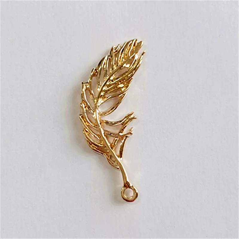 

10pcs/lot 13*36mm Alloy Creative Gold Feather Pearls Pendant Buttons Jewelry Earrings Choker Hair DIY Jewelry Accessories