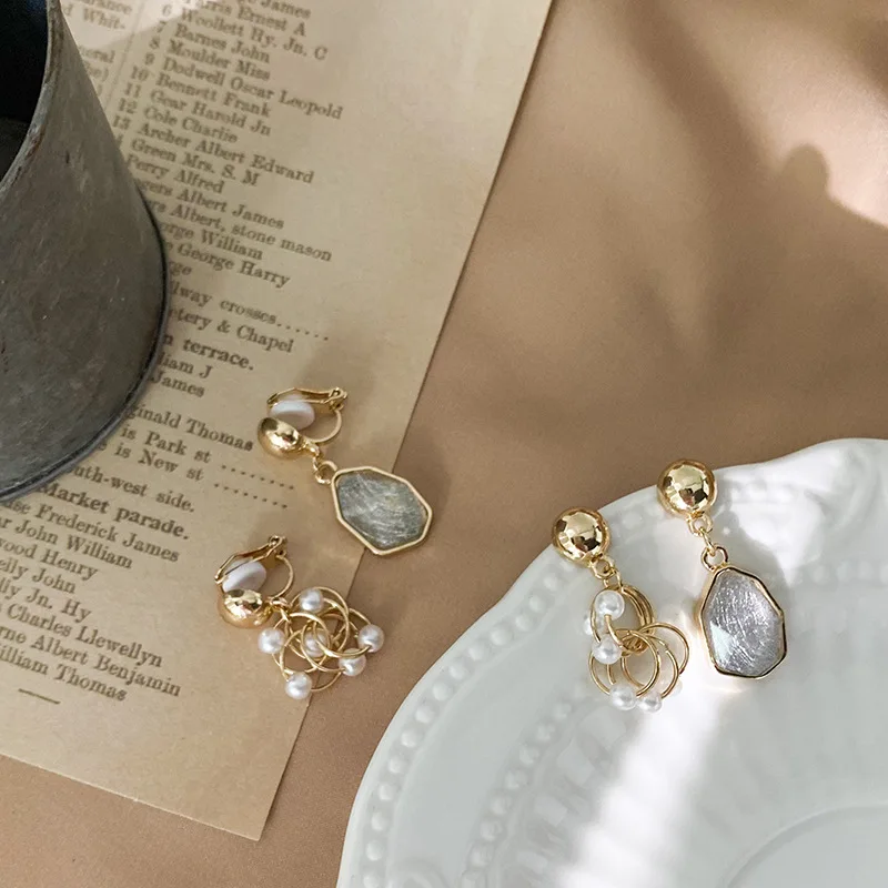 

Origin Summer Korean Fashion Circle Irregular Geometric Hollow Metal Imitation Pearl Dangle Earring for Women Asymmetry Jewelry