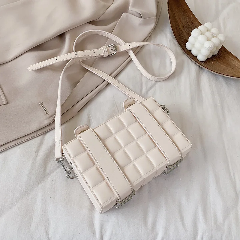 

Retro high-quality small bag female 2020autumn and winter new fashion trendy ladies all-match messenger bag box small square bag