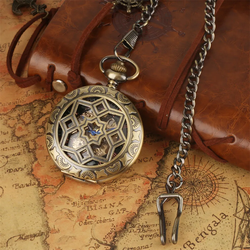 

Bronze Hollow Flower Mechanical Hand Winding Pocket Watch Roman Numerals Display Antique Pendant Pocket Clock Male