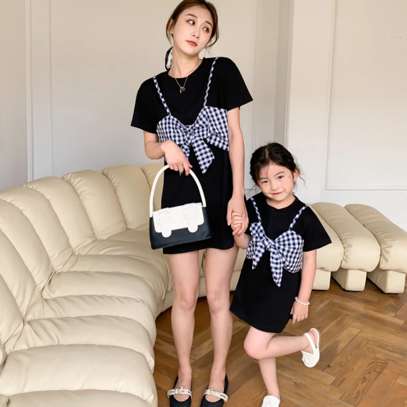 

Mama and Me Long Family Matching T-shirt 2021 Fashion Short Sleeve Family Look Fake Two Bow T-shirts Mother and Daughter Clothes