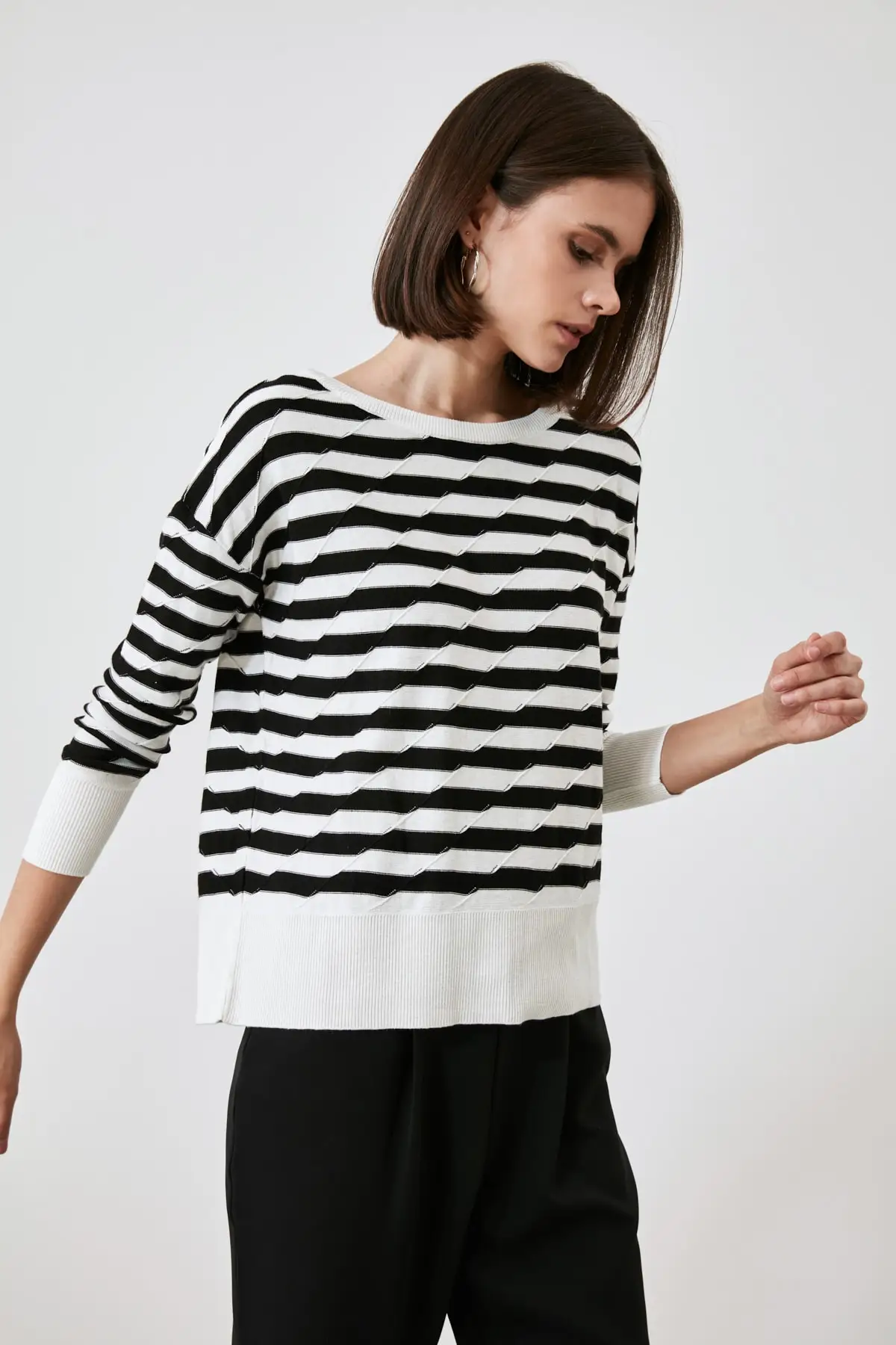 

Trendyol Striped Knitwear Sweater TWOAW21KZ2922