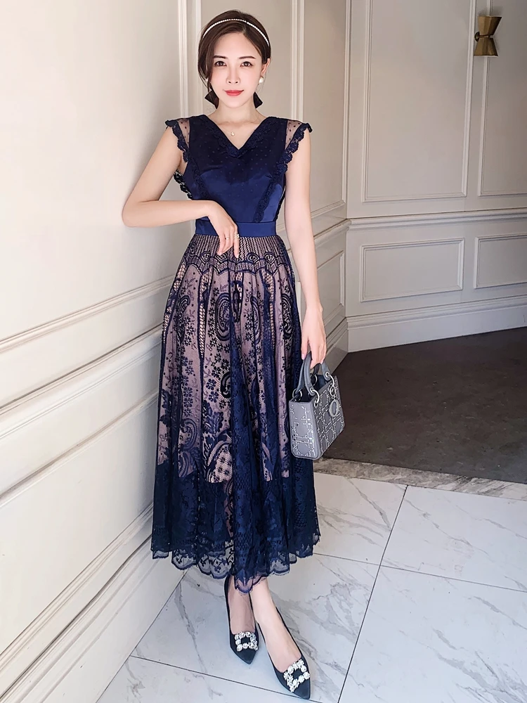 

Runway Lace Patchwork Pleated Dress Women V-Neck High Waist Long Midi Dress Elegant Hollow Out Sexy Party Dress