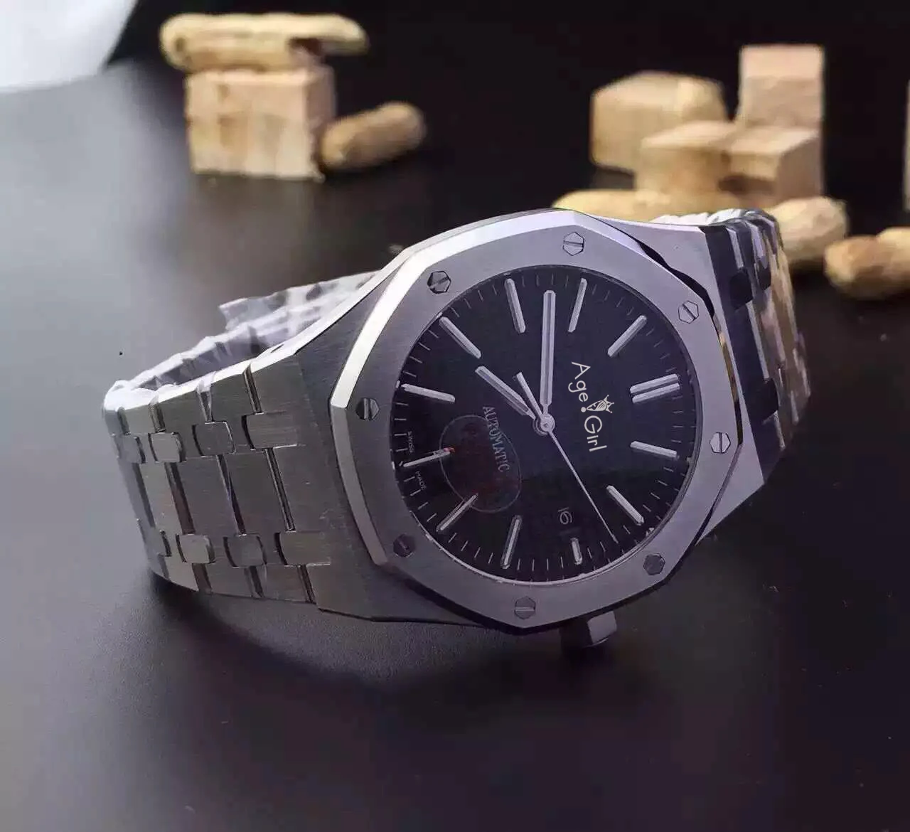 

Top Classic New Mens Watch Stainless Steel Strap Automatic Mechanical Movement Sapphire Glass Back See Through AAA+