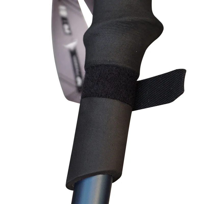 Fiyat Hafif Yürüyüş çubukları Beş Bölüm Katlanır Dış Kilit Teleskopik Karbon Fiber Baston Açık Tırmanma Yürüyüş Baston