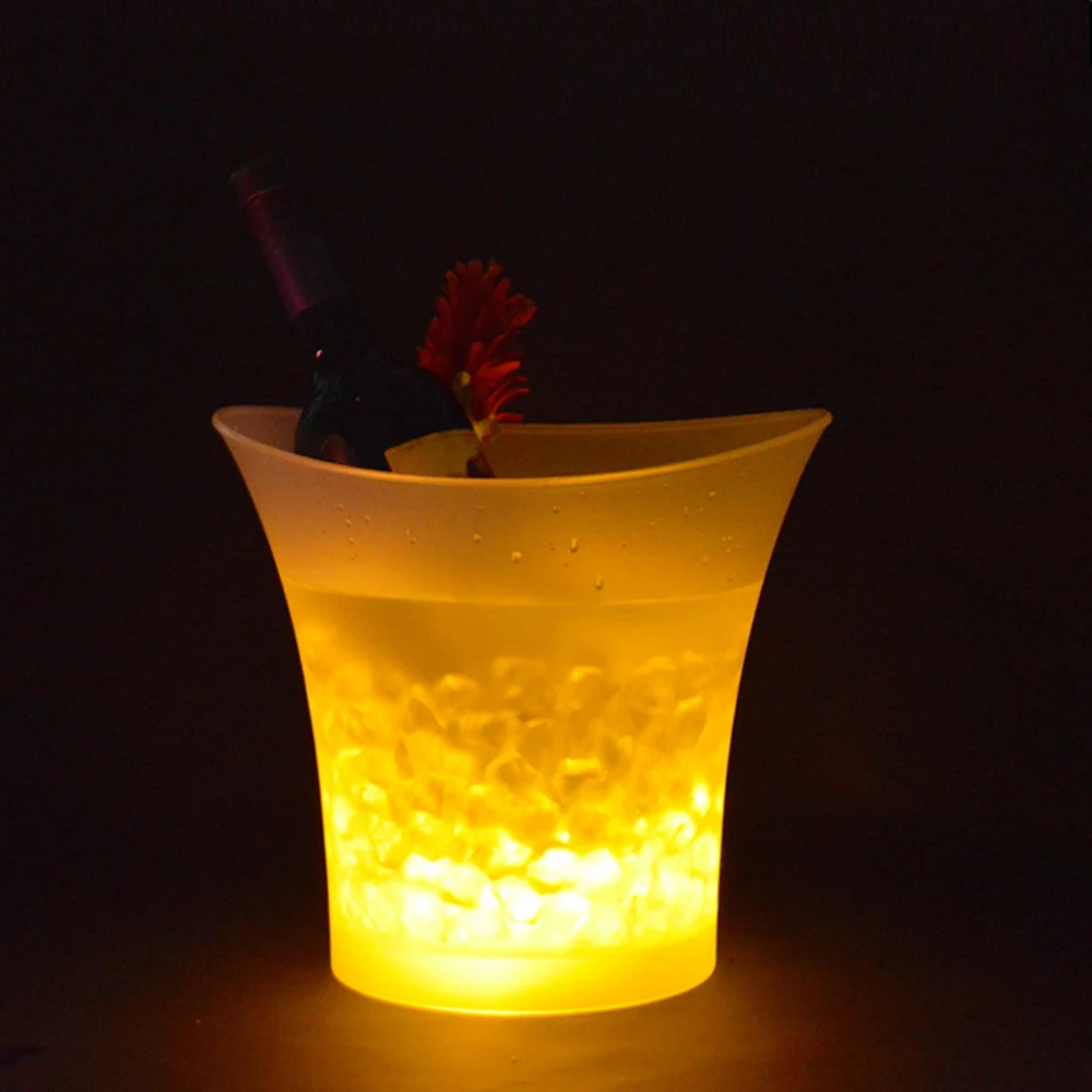 

New LED 5L Waterproof Plastic Ice Bucket 6 Color Bars Nightclubs LED Light Up Champagne Beer Bucket Bars Night Party Ice Bucket