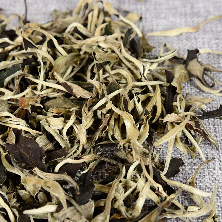 

2021 свежий натуральный чай Юньнань Пуэр, белый чай с лунным свечением, однобутоновый органический китайский чай с серебряной иглой