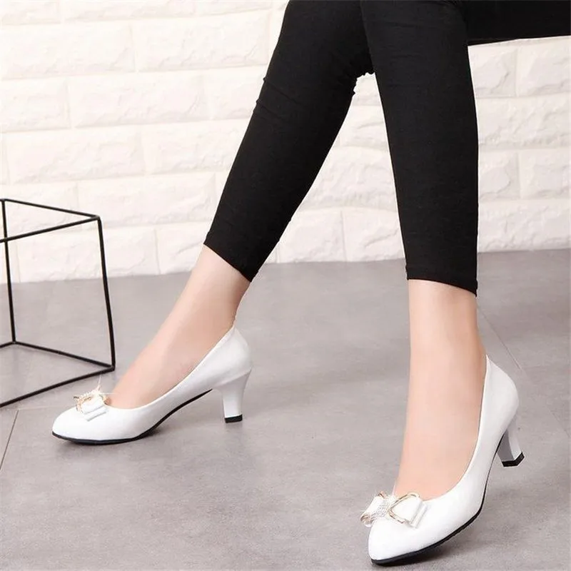 

Bowknot Woman Pumps Plus Size 34-42 Rhinestone Shining High Heels 6CM Leisure Ladies Leather Shoes with Heels White Lolita Shoes