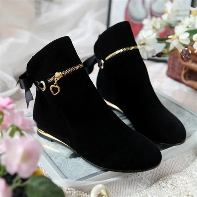 

Women's Back Lace Up Metal Heel Large Short Boots 2021 Autumn And Winter Korean Round Head Suede Solid Color Fashion Boots