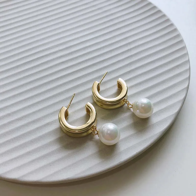 

High Quality Freshwater Pearl Stud Earrings For Women Korean Baroque 925 Sterling Silver C Shaped Earring Party Gifts Jewelry