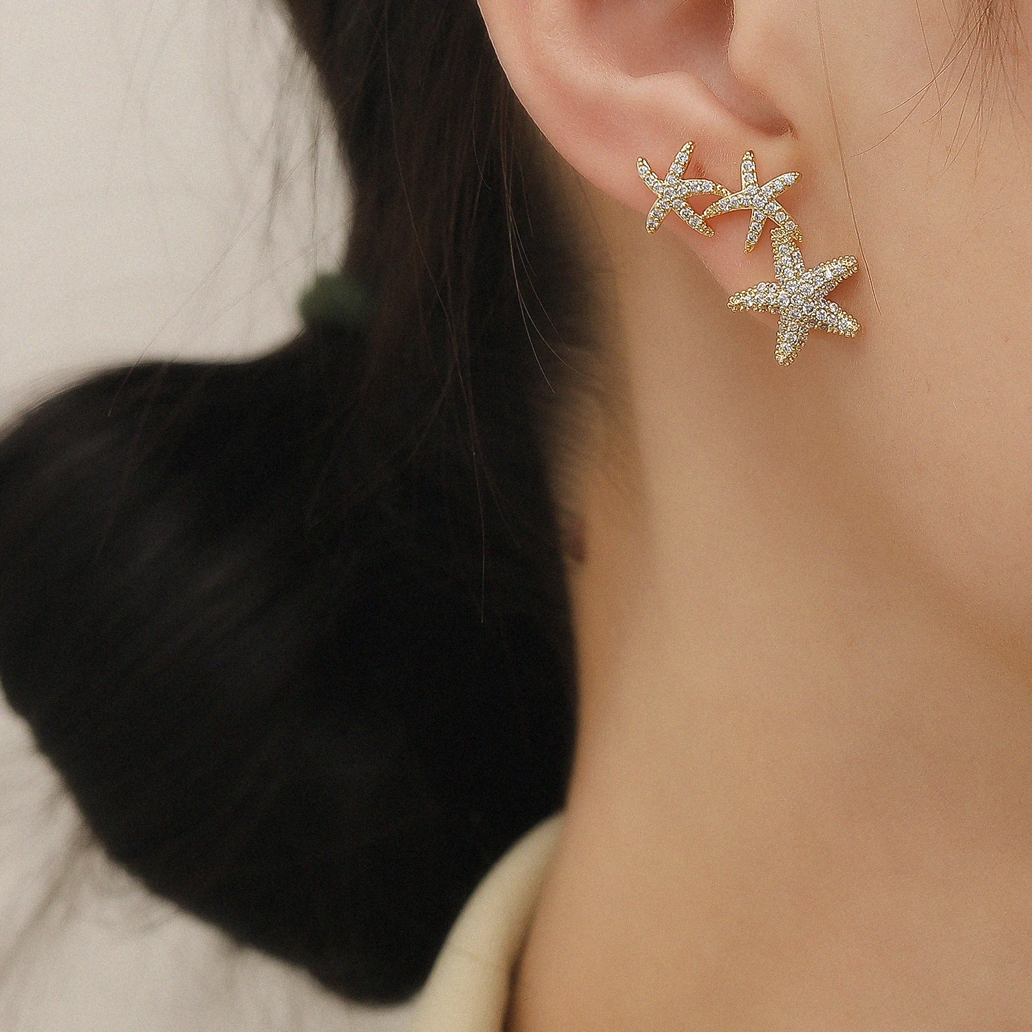 

Five-pointed Star Ladies Earrings New Exquisite Design Sense Star Earrings Super Fairy Net Red Temperament Wild Earrings Jewelry