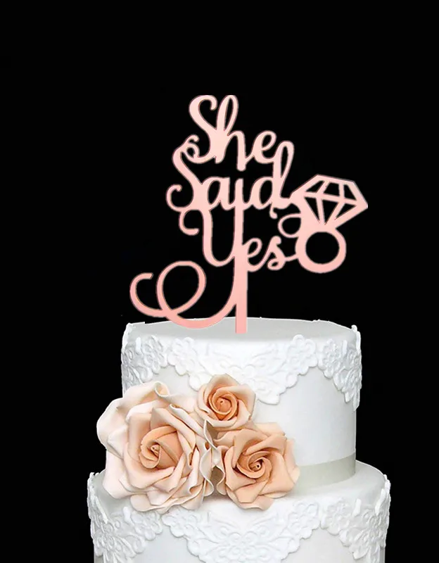 Зеркало розовое золото она говорит да с бриллиантовым кольцом торт Топпер