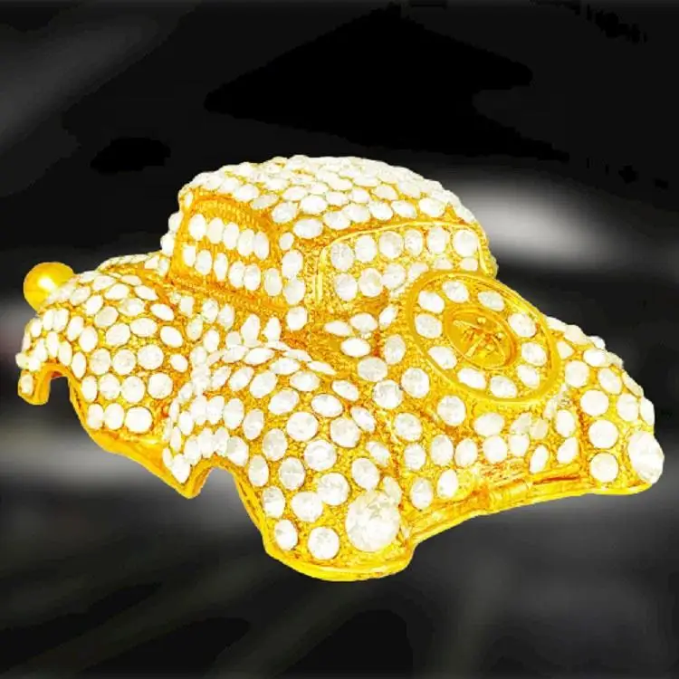 

Wholesale crafts luxury metal jewelry storage box tooth box antique classic car desktop ornaments