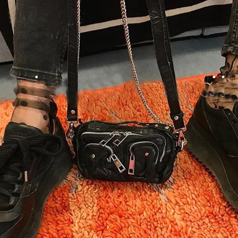 

Fashion Tiny Stylish Black Crossbody PU Leather Bags Leopard Crossbody Bags Clutches for Women Small Vintage Chain